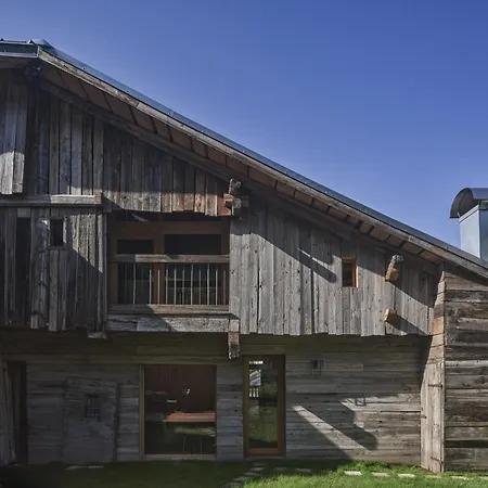Cedae-m Chalet